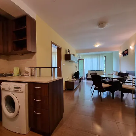 Lux Apartment In South Residence-Saint Vlas * Szveti Vlasz